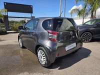 Usata Toyota iQ 68 CV (50 kW) 2013 Argento Utilitaria