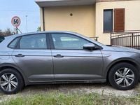 Usata VW Polo Trendline 90 CV (66 kW) 2019 Grigio Utilitaria
