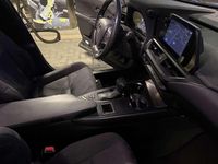 Usata Lexus UX 250h Business Edition 152 CV (111 kW) 2022 Bianco perla met. SUV