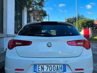 Usata Alfa Romeo Giulietta Progression 105 CV (77 kW) 2012 Bianco Utilitaria