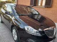 Usata Lancia Delta 105 CV (77 kW) 2012 Nero Utilitaria