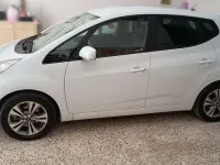 Usata Kia Venga 90 CV (66 kW) 2015 Bianco Utilitaria