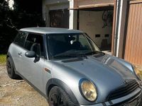 Begagnad Mini ONE 90 HK (66 kW) 2006 Grå Halvkombi