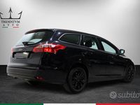 Begagnad Ford Focus Titanium 116 HK (85 kW) 2012 Svart Kombi