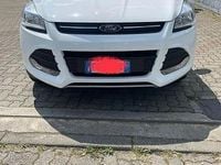 Usata Ford Kuga 120 CV (88 kW) 2016 Bianco SUV