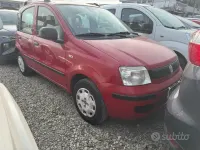 Usata Fiat Panda Dynamic 75 CV (55 kW) 2011 Rosso Utilitaria