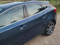 Usata Volvo V40 Ocean Race 150 CV (110 kW) 2016 Blu Berlina