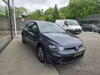 Usata VW Polo R-line 95 CV (69 kW) 2022 Grigio Utilitaria