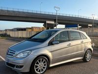 Usata Mercedes B180 Chrome 110 CV (80 kW) 2009 Grigio Monovolume