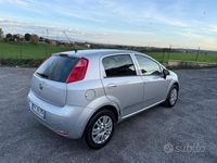 Usata Fiat Punto Street 77 CV (56 kW) 2017 Grigio Utilitaria