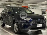 Usata Toyota RAV4 Lounge 178 CV (130 kW) 2019 Blu SUV