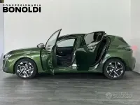 Usata Peugeot 308 Allure 131 CV (96 kW) 2022 Verde Berlina