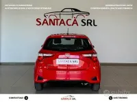 Usata Toyota Yaris Active 72 CV (52 kW) 2019 Rosso Berlina