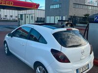 Usata Opel Corsa 90 CV (66 kW) 2009 Bianco Berlina