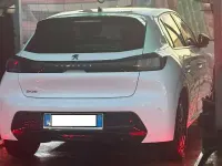 Usata Peugeot 208 Allure 101 CV (74 kW) 2021 Bianco Utilitaria
