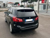Usata BMW 218 Active Tourer Luxury Line 150 CV (110 kW) 2016 Nero Monovolume