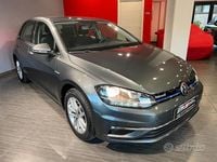 Usata VW Golf VII 131 CV (96 kW) 2019 Gray Berlina