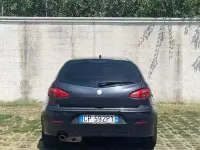 Usata Alfa Romeo 147 105 CV (77 kW) 2004 Bluazzurro Utilitaria