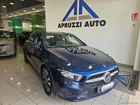 Usata Mercedes A180 116 CV (85 kW) 2022 Blu/azzurro Berlina