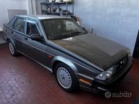 Usata Alfa Romeo 75 155 CV (114 kW) 1989 Giallo Berlina