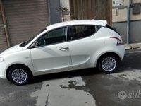 Usata Lancia Ypsilon 95 CV (69 kW) 2013 Bianco Utilitaria