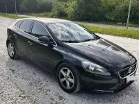 Usata Volvo V40 Momentum 150 CV (110 kW) 2015 Berlina