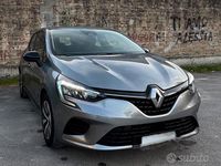 Usata Renault Clio V Business 67 CV (49 kW) 2022 Grigio Berlina