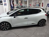 Käytetty Renault Clio IV R.S. 220 HP (161 kW) 2016 Valkoinen Sedan
