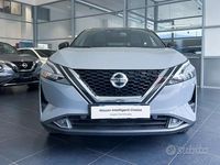 Usata Nissan Qashqai Tekna+ 158 CV (116 kW) 2022 Ceramic grey tetto nero SUV