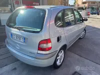 Occasion Renault Scénic 107 PK (78 kW) 2003 Grijs MPV