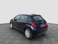 Usata Peugeot 208 Active 68 CV (50 kW) 2019 Blu Utilitaria