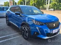 Usata Peugeot 2008 GT 131 CV (96 kW) 2021 Verde SUV