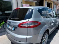 Usata Ford S-MAX Titanium 140 CV (102 kW) 2010 Grigio Monovolume