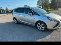 Usata Opel Zafira Tourer 140 CV (102 kW) 2013 Grigio Monovolume