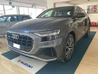 Usata Audi Q8 Sport 286 CV (210 kW) 2019 Grigio manhattan SUV