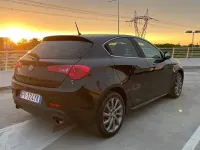 Usata Alfa Romeo Giulietta 140 CV (102 kW) 2012 Nero Utilitaria
