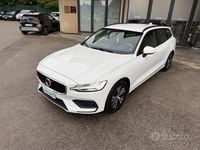 Usata Volvo V60 150 CV (110 kW) 2019 Bianco Station wagon