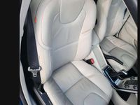 Usata Volvo V40 115 CV (84 kW) 2015 Blu Berlina