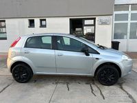Usata Fiat Grande Punto Dynamic 77 CV (56 kW) 2009 Grigio Utilitaria