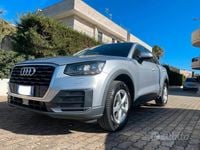 Usata Audi Q2 116 CV (85 kW) 2018 Argento SUV