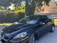 Usata Volvo V40 Momentum 120 CV (88 kW) 2017 Berlina