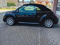Usata VW New Beetle 105 CV (77 kW) 2005 Nero Utilitaria
