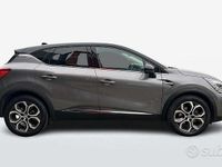 Usata Renault Captur Techno 145 CV (106 kW) 2022 Grigio scuro SUV
