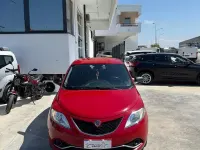 Usata Lancia Ypsilon 69 CV (50 kW) 2017 Rosso Utilitaria