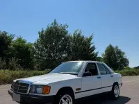 Usata Mercedes 190 122 CV (89 kW) 1986 Bianco Berlina