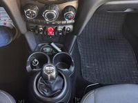 Usata Mini ONE 75 CV (55 kW) 2018 Grigio Utilitaria