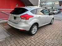 Usata Ford Focus 100 CV (73 kW) 2017 Grigio Berlina