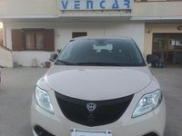Usata Lancia Ypsilon Silver 95 CV (69 kW) 2018 Marrone Utilitaria