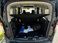 Usata Ford Tourneo Courier Titanium 125 CV (91 kW) 2025 Nero Monovolume