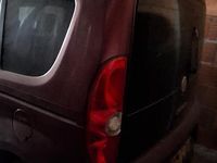 Usata Fiat Doblò 135 CV (99 kW) 2010 Rosso Monovolume